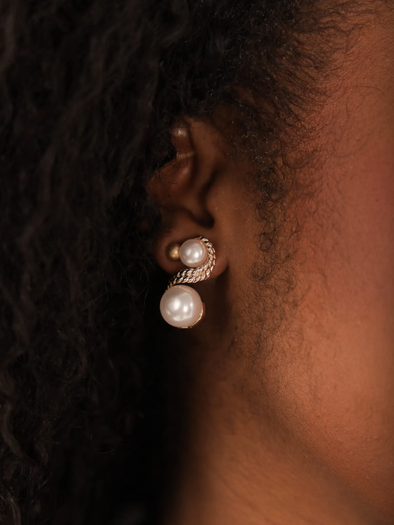 Alyssa Pearl Earrings