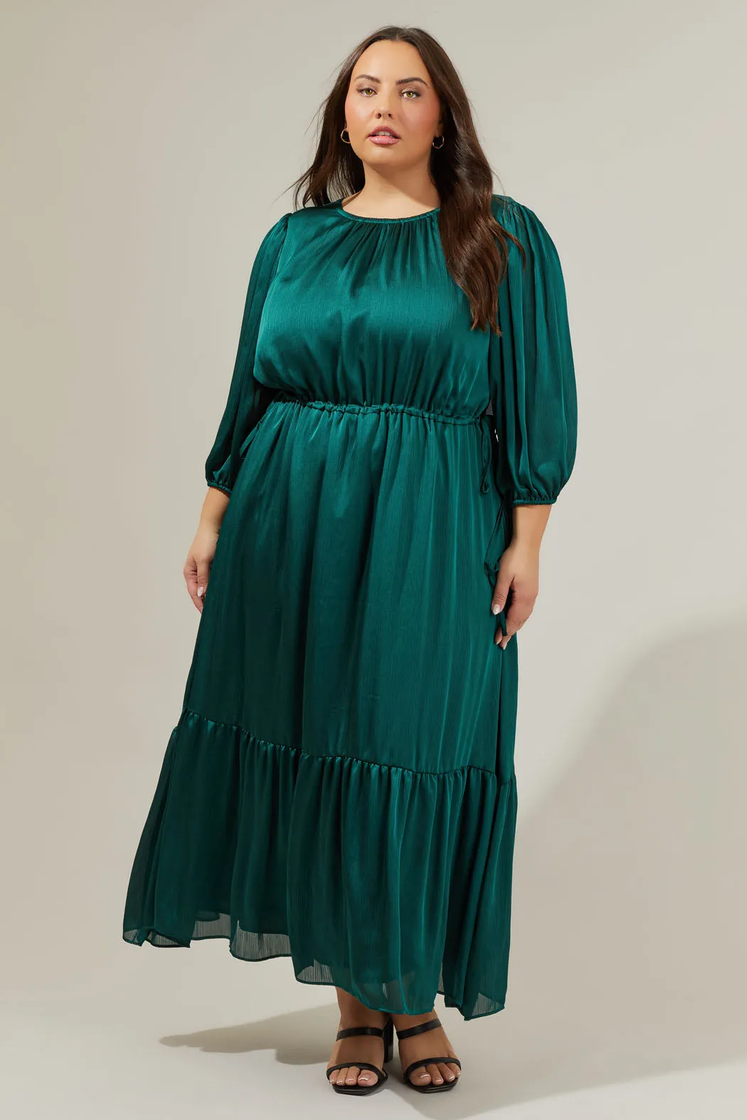 Carmine Solid Midi Dress Curve