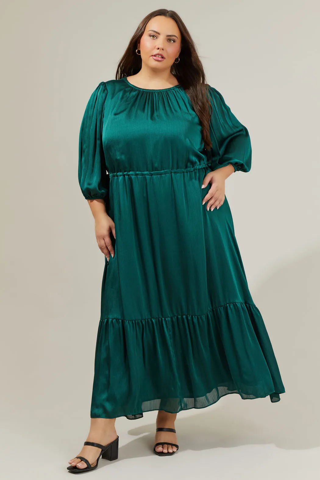 Carmine Solid Midi Dress Curve