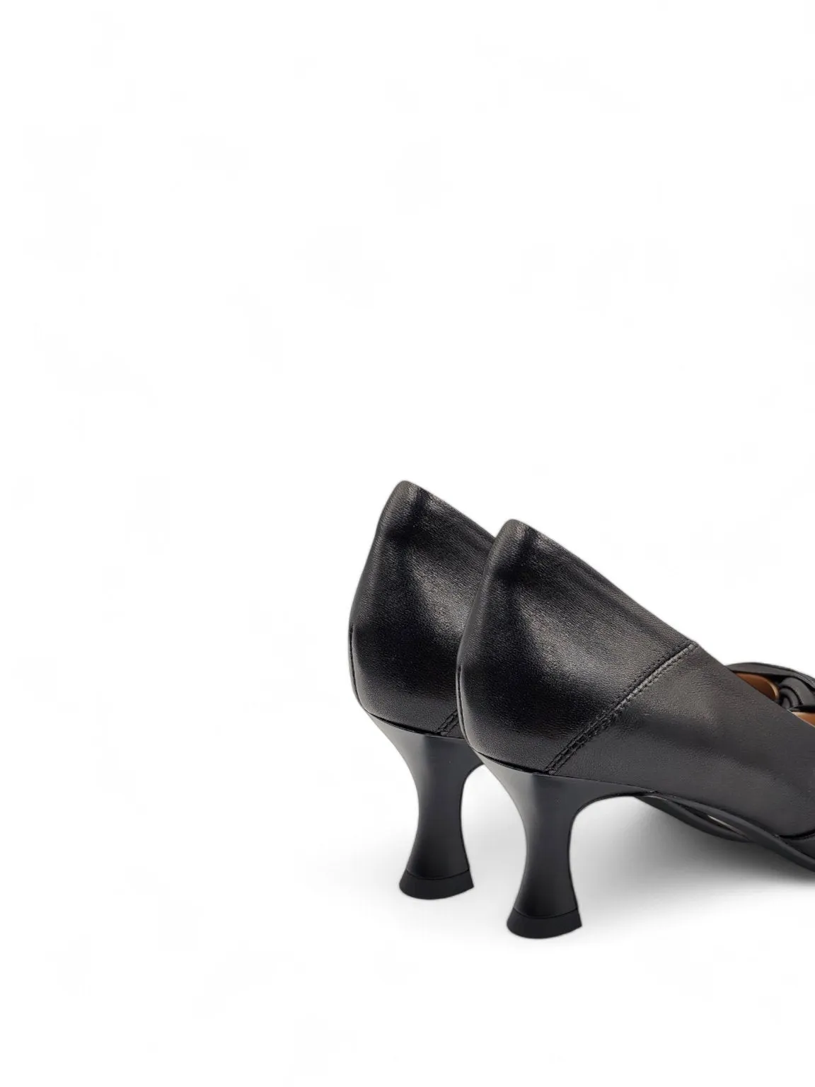 Gini Courts Kitten Heel Pump