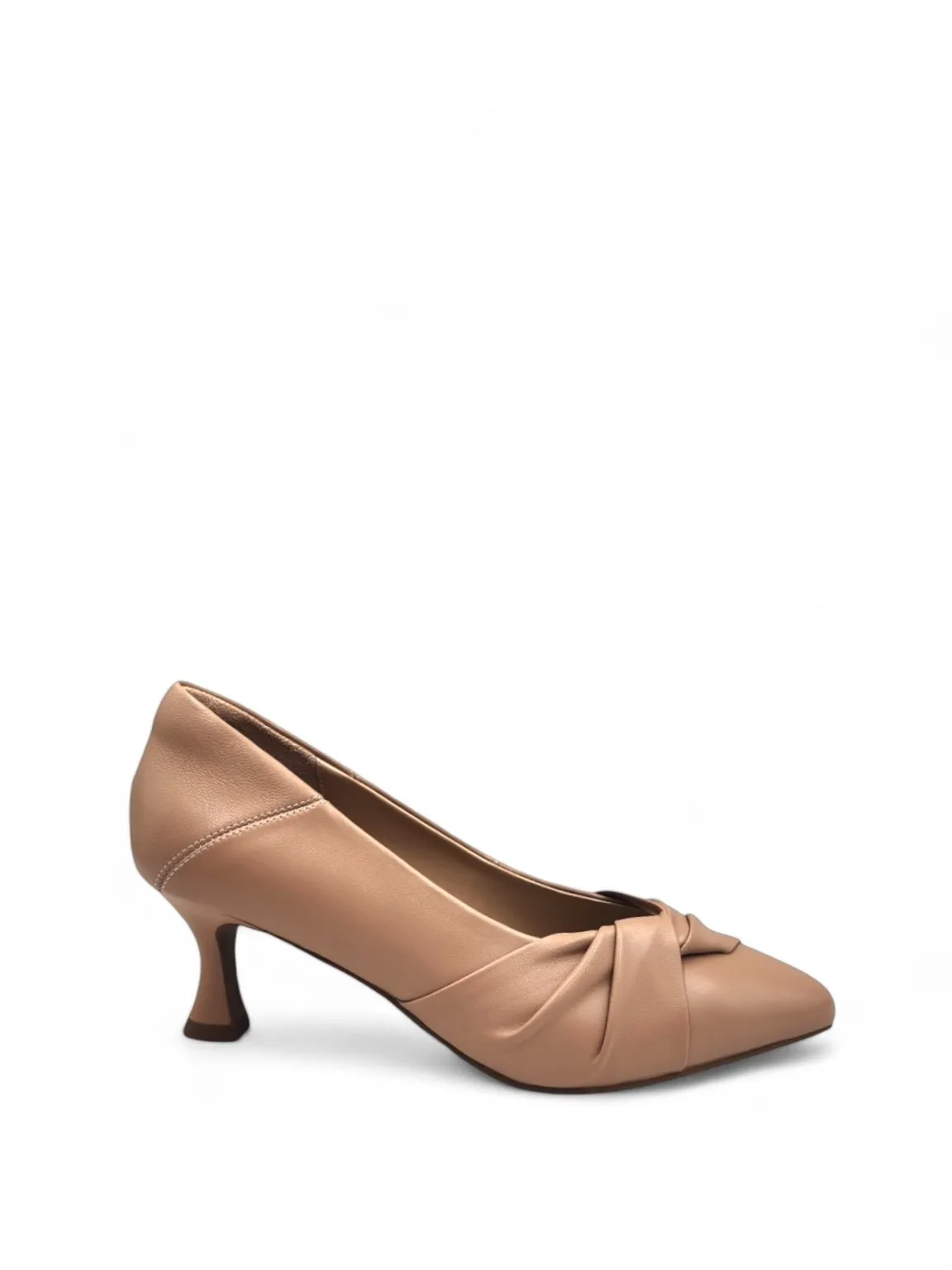 Gini Courts Kitten Heel Pump