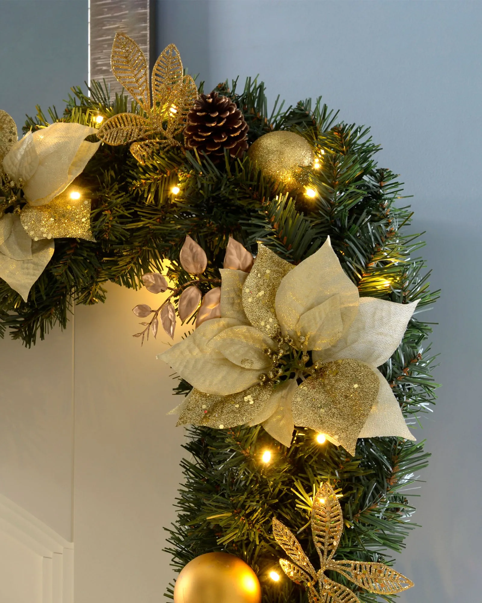 Pre-Lit Extra Thick Garland, Cream/Gold, 9 ft