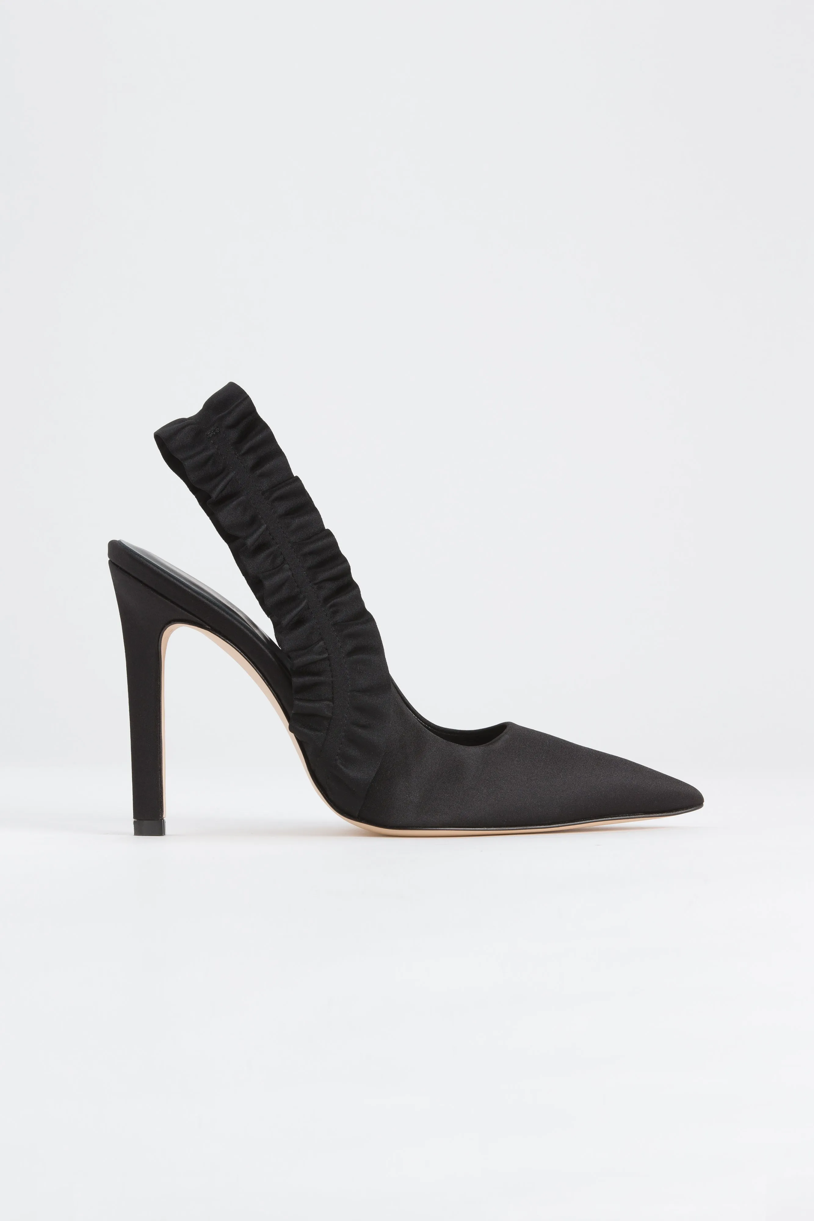 RUFFLE PUMP | SATIN BLACK001