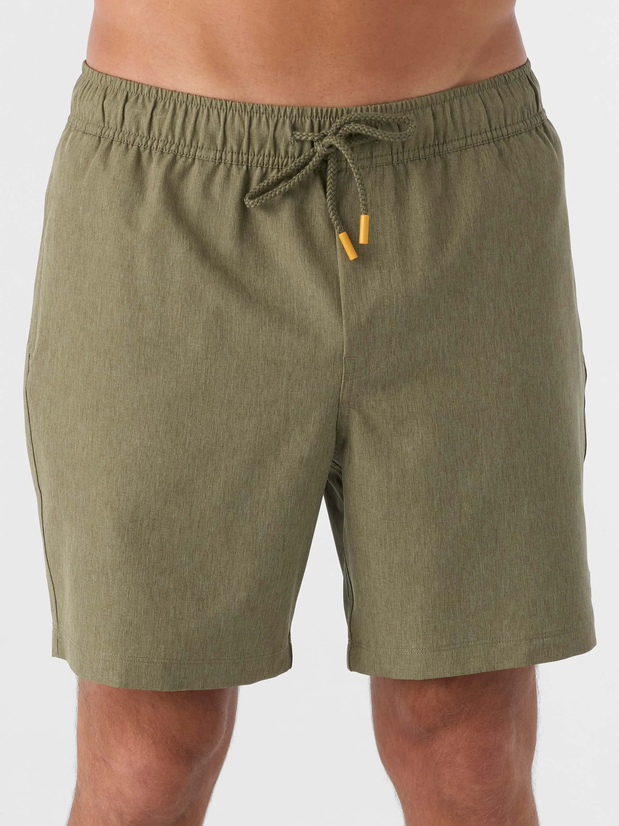 Weekend Hybrid 17" Shorts